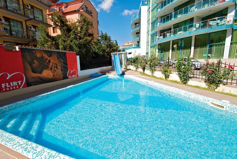 Diamond Hotel Primorsko Ngoại thất bức ảnh